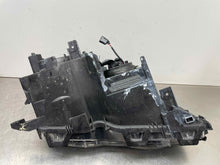 Load image into Gallery viewer, HEADLIGHT LAMP ASSEMBLY 320i 323i 323ic 323is 325ci 325i 328i 99-01 Left - NW429517
