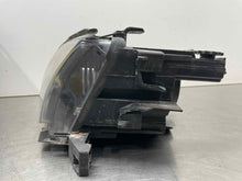 Load image into Gallery viewer, HEADLIGHT LAMP ASSEMBLY 320i 323i 323ic 323is 325ci 325i 328i 99-01 Left - NW429517
