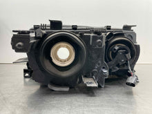 Load image into Gallery viewer, HEADLIGHT LAMP ASSEMBLY 320i 323i 323ic 323is 325ci 325i 328i 99-01 Left - NW429517
