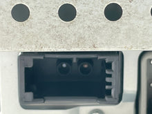 Load image into Gallery viewer, RADIO RECEIVER Land Rover LR2 2008 08 2009 09 2010 10 2011 11 2012 12 - NW139372
