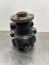 Load image into Gallery viewer, POWER STEERING PUMP BMW 525i 528i 530i 2006 06 2007 07 08 09 10 - NW429606
