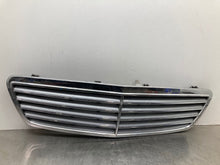 Load image into Gallery viewer, GRILLE Mercedes C320 C240 C2303 2001 01 2002 02 2003 03 2004 04 Upper - NW429889
