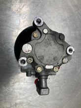 Load image into Gallery viewer, POWER STEERING PUMP C240 CLK320 01 02 03 04 05 - NW430031
