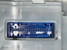 Load image into Gallery viewer, Speedometer Cluster Cadillac XT5 2021 - NW429602
