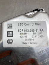 Load image into Gallery viewer, Headlight Lamp Assembly Cadillac XT5 2021 - NW429516

