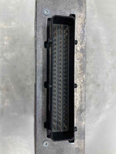 Load image into Gallery viewer, ECU ECM COMPUTER Saab 9-5 2002 02 - NW62144
