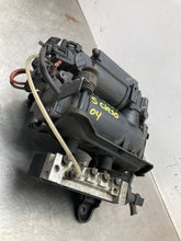 Load image into Gallery viewer, AIR RIDE COMPRESSOR E350 E550 CLS500 CLS55 CLS550 CLS63 E280 00-11 - NW429699
