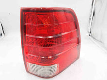 Load image into Gallery viewer, TAIL LIGHT LAMP ASSEMBLY Ford Expedition 03 04 05 06 Right - NW179679
