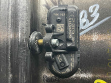 Load image into Gallery viewer, Wheel Rim Jeep Cherokee 2019 - NW430530
