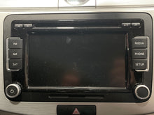 Load image into Gallery viewer, RADIO Volkswagen CC EOS Jetta Passat 2012 12 2013 13 2014 14 - NW430423
