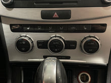 Load image into Gallery viewer, TEMPERATURE CONTROLS Volkswagen CC 2013 13 2014 14 - NW430340
