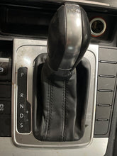 Load image into Gallery viewer, Floor Shifter  CC 2013 - NW430296
