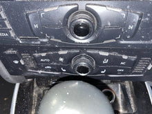 Load image into Gallery viewer, FRONT TEMPERATURE CONTROLS Audi A4 A5 Q5 S4 S5 08 09 10 11 12 - NW430338
