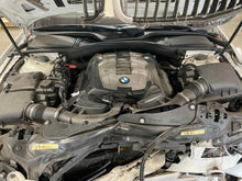 Load image into Gallery viewer, ENGINE BMW 750i 2006 06 2007 07 2008 08 4.8L - NW430259
