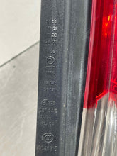 Load image into Gallery viewer, OUTER TAIL LIGHT LAMP 750i 750il 750LI 760li Alpina B7 06-08 Right - NW554026
