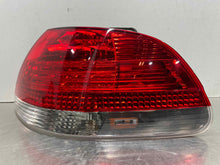 Load image into Gallery viewer, OUTER TAIL LIGHT LAMP 750i 750il 750LI 760li Alpina B7 06-08 Right - NW554026
