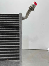 Load image into Gallery viewer, Intercooler  MERCEDES E-CLASS 2014 - NW430734
