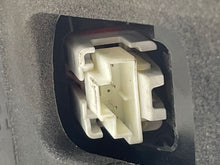 Load image into Gallery viewer, OUTER TAIL LIGHT LAMP E250 Van E250D E300 E350 E400 E550 E63 14-16 Left - NW430841
