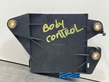 Load image into Gallery viewer, BODY CONTROL MODULE BCM COMPUTER FX Series FX35 FX50 QX70 09-17 - NW430620
