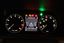 Load image into Gallery viewer, SPEEDOMETER CLUSTER Land Rover LR4 Range Rover Sport 10 11 12 - NW161646
