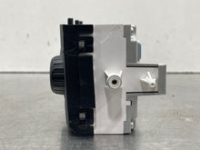 Load image into Gallery viewer, FRONT TEMPERATURE CONTROLS Honda Pilot 03 04 05 06 07 08 - NW431662
