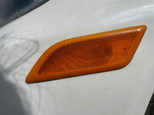 Load image into Gallery viewer, SIDE MARKER LAMP LIGHT C250 C300 C350 C63 12 13 14 Left - NW431613
