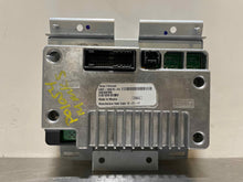 Load image into Gallery viewer, Info-Gps Screen Lincoln MKS 2014 - NW104537
