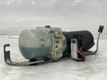 Load image into Gallery viewer, CONVERTIBLE TOP MOTOR Beetle 2003 03 2004 04 2005 05 06 07 08 09 10 - NW434030
