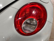 Load image into Gallery viewer, TAIL LIGHT LAMP ASSEMBLY Volkswagen Beetle 06 07 08 09 10 Right - NW432796
