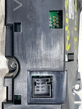 Load image into Gallery viewer, AC HEATER TEMP CONTROL Mercedes E320 E500 E55 03 04 - NW100937
