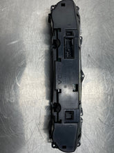 Load image into Gallery viewer, AC HEATER TEMP CONTROL Mercedes E320 E500 E55 03 04 - NW100937
