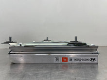 Load image into Gallery viewer, AMPLIFIER Hyundai Sonata Sonata Hybrid 11 12 13 14 15 - NW432616
