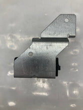 Load image into Gallery viewer, BODY CONTROL MODULE BCM COMPUTER Crossfire 2005 05 2006 06 - NW26622
