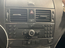 Load image into Gallery viewer, RADIO C230 C300 C350 C63 GLK350 08 09 10 - NW433323

