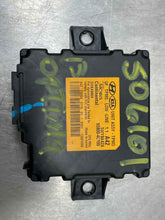 Load image into Gallery viewer, SUSPENSION CONTROL MODULE COMPUTER Kia Optima 11 12 13 - NW433026
