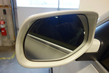 Load image into Gallery viewer, Side View Door Mirror  PORSCHE CAYENNE 2010 - NW53496
