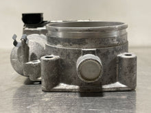 Load image into Gallery viewer, THROTTLE BODY Cayman Panamera Cayenne 2007 07 08 09 10 11 12 13 14 - NW178465

