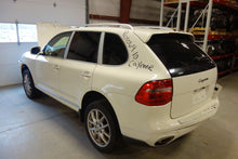 Load image into Gallery viewer, CARRIER ASSEMBLY Porsche Cayenne 2008 08 2009 09 2010 10 - NW47356

