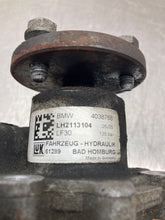 Load image into Gallery viewer, POWER STEERING PUMP 530i 525i 2006 06 - NW433891

