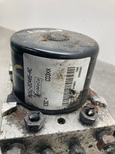 Load image into Gallery viewer, ABS Pump Lincoln MKZ 2009 - NW433513
