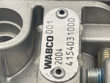 Load image into Gallery viewer, SUSPENSION AIR COMPRESSOR PUMP 525i 528i 540i 745i 745li B7 X5 99-08 - NW8340
