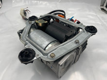 Load image into Gallery viewer, SUSPENSION AIR COMPRESSOR PUMP 525i 528i 540i 745i 745li B7 X5 99-08 - NW8340
