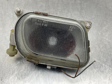 Load image into Gallery viewer, FOG LAMP LIGHT E300d E320 E320T Wagon E420 E430 E55 96-99 Bumper Mounted Right - NW434045
