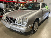 Load image into Gallery viewer, TRANSMISSION E300d E320 E430 E55 1998 98 1999 99 AWD - NW434102
