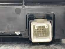 Load image into Gallery viewer, FRONT TEMPERATURE CONTROLS Highlander 2011 11 2012 12 2013 13 - NW434365
