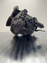Load image into Gallery viewer, TRANSFER CASE Land Rover LR3 LR4 Range Rover Sport 2005 05 2006 06 07 08 09 - 11 - NW177063
