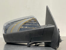 Load image into Gallery viewer, [INVENTORYCAR_YEAR_MAKE_MODEL] SIDE VIEW DOOR MIRROR Right - NW434233

