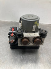 Load image into Gallery viewer, ABS Pump  SILVERADO 1500 PICKUP 2017 - NW434636
