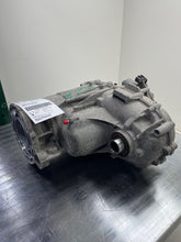 Load image into Gallery viewer, Transfer Case  SILVERADO 1500 PICKUP 2017 - NW434850
