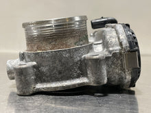 Load image into Gallery viewer, Throttle Body Lincoln MKZ 2017 - NW434854
